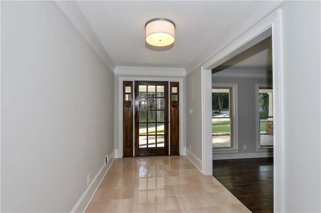 8100 Tynecastle Drive, Sandy Springs, Georgia 30350, 5 Bedrooms Bedrooms, ,3 BathroomsBathrooms,Residential,Sold,8100 Tynecastle Drive,5759369