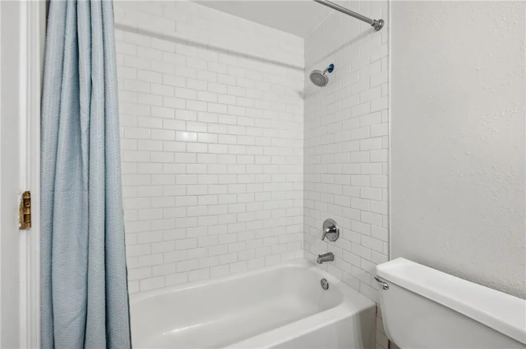 2657 Lenox Road Ne Unit 113, Atlanta, Georgia 30324, 1 Bedroom Bedrooms, 0 ,1 BathroomBathrooms,Residential,For Sale,2657 Lenox Road Ne Unit 113,7846660