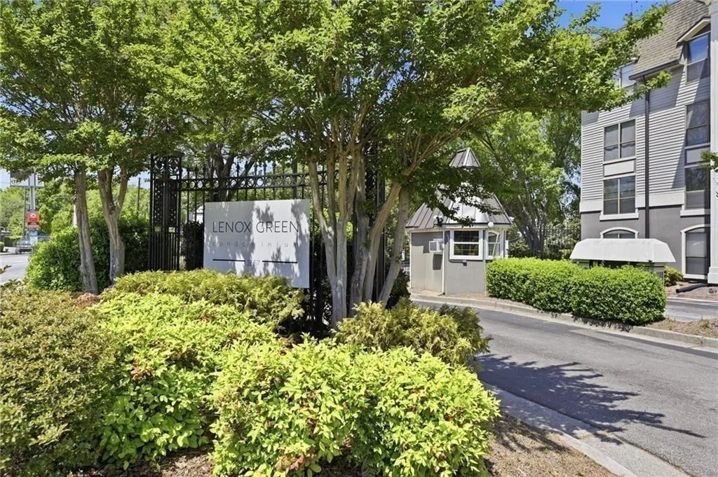 2657 Lenox Road Ne Unit 113, Atlanta, Georgia 30324, 1 Bedroom Bedrooms, 0 ,1 BathroomBathrooms,Residential,For Sale,2657 Lenox Road Ne Unit 113,7846660