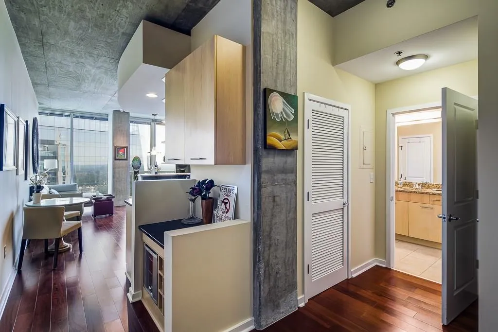 3324 Peachtree Road Ne Unit 2913, Atlanta, Georgia 30326, 1 Bedroom Bedrooms, ,1 BathroomBathrooms,Residential,Sold,3324 Peachtree Road Ne Unit 2913,5711831