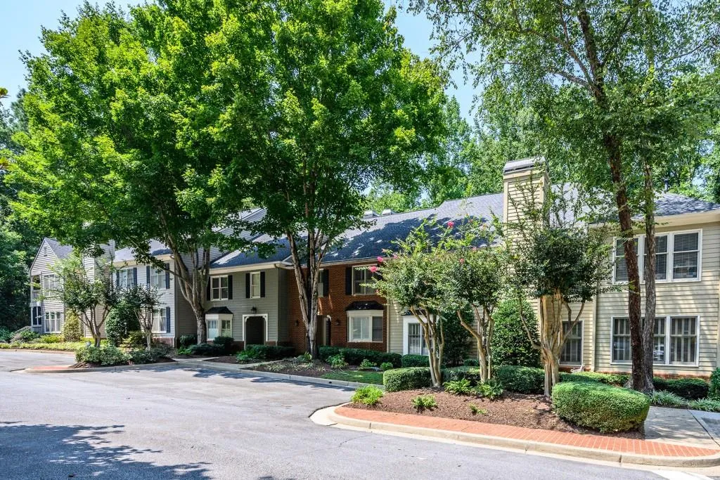 101 Bainbridge Drive, Atlanta, Georgia 30327, 1 Bedroom Bedrooms, ,1 BathroomBathrooms,Residential,Sold,101 Bainbridge Drive,6924517