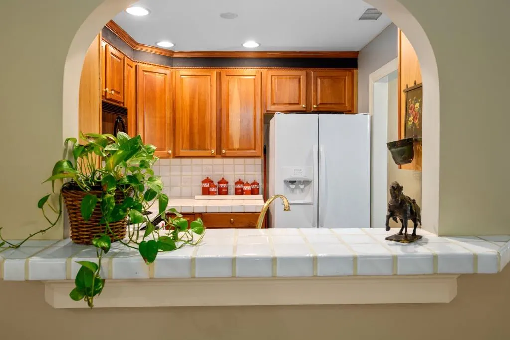 101 Bainbridge Drive, Atlanta, Georgia 30327, 1 Bedroom Bedrooms, ,1 BathroomBathrooms,Residential,Sold,101 Bainbridge Drive,6924517