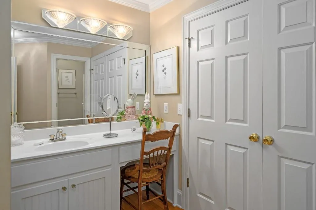 101 Bainbridge Drive, Atlanta, Georgia 30327, 1 Bedroom Bedrooms, ,1 BathroomBathrooms,Residential,Sold,101 Bainbridge Drive,6924517