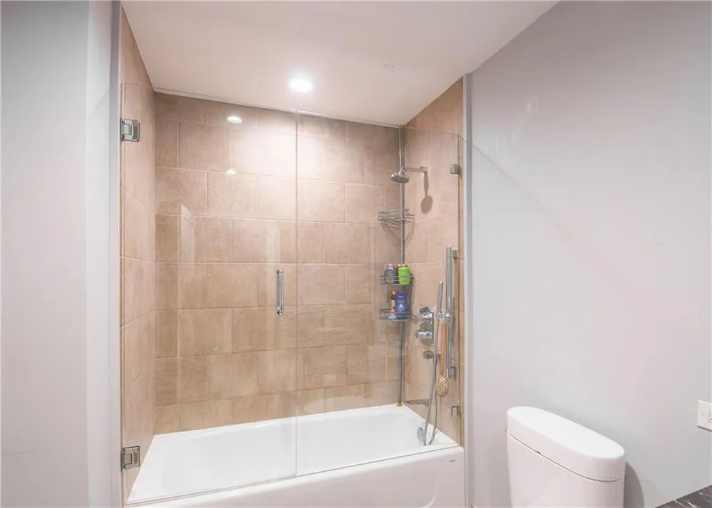 3325 Piedmont Road Ne Unit 1609, Atlanta, Georgia 30305, 1 Bedroom Bedrooms, ,1 BathroomBathrooms,Residential,For Sale,3325 Piedmont Road Ne Unit 1609,7650066