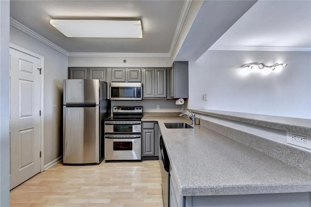 795 Hammond Drive Unit 1401, Atlanta, Georgia 30328, 2 Bedrooms Bedrooms, ,1 BathroomBathrooms,Residential,Sold,795 Hammond Drive Unit 1401,7154435