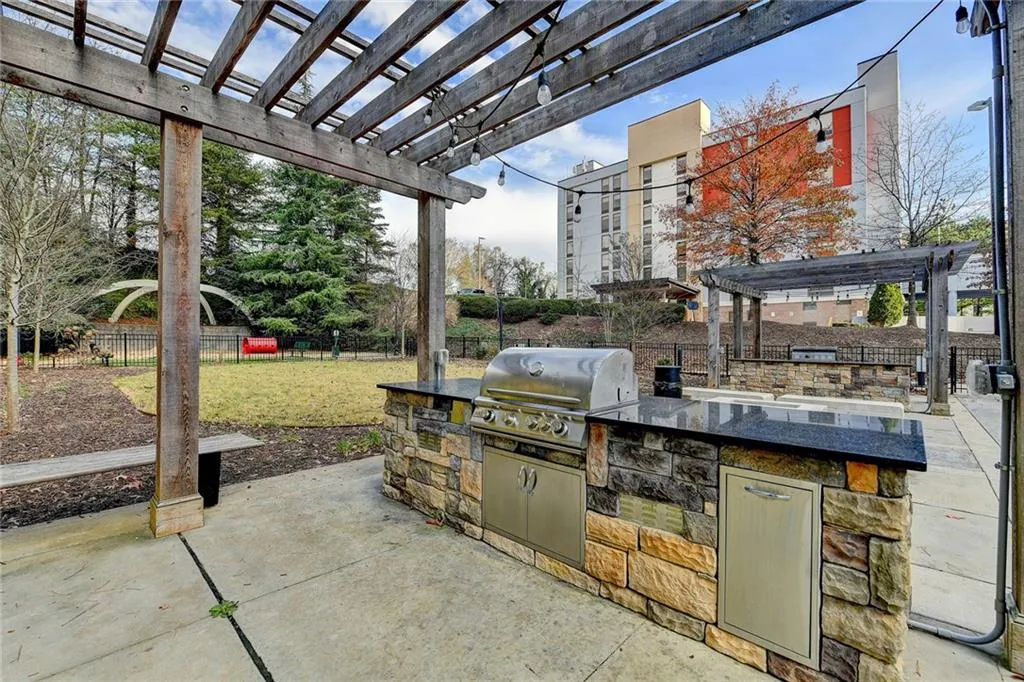 795 Hammond Drive Unit 1401, Atlanta, Georgia 30328, 2 Bedrooms Bedrooms, ,1 BathroomBathrooms,Residential,Sold,795 Hammond Drive Unit 1401,7154435