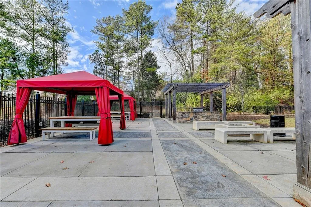 795 Hammond Drive Unit 1401, Atlanta, Georgia 30328, 2 Bedrooms Bedrooms, ,1 BathroomBathrooms,Residential,Sold,795 Hammond Drive Unit 1401,7154435