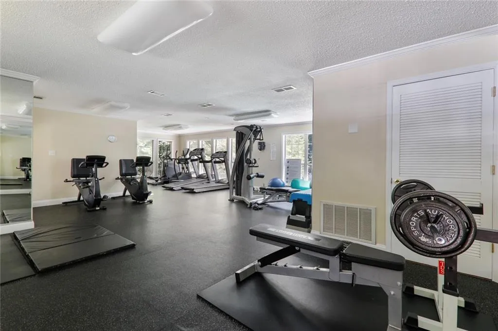 6800 Glenridge Drive Unit 6810g, Sandy Springs, Georgia 30328, 2 Bedrooms Bedrooms, ,3 BathroomsBathrooms,Residential,Sold,6800 Glenridge Drive Unit 6810g,6790150