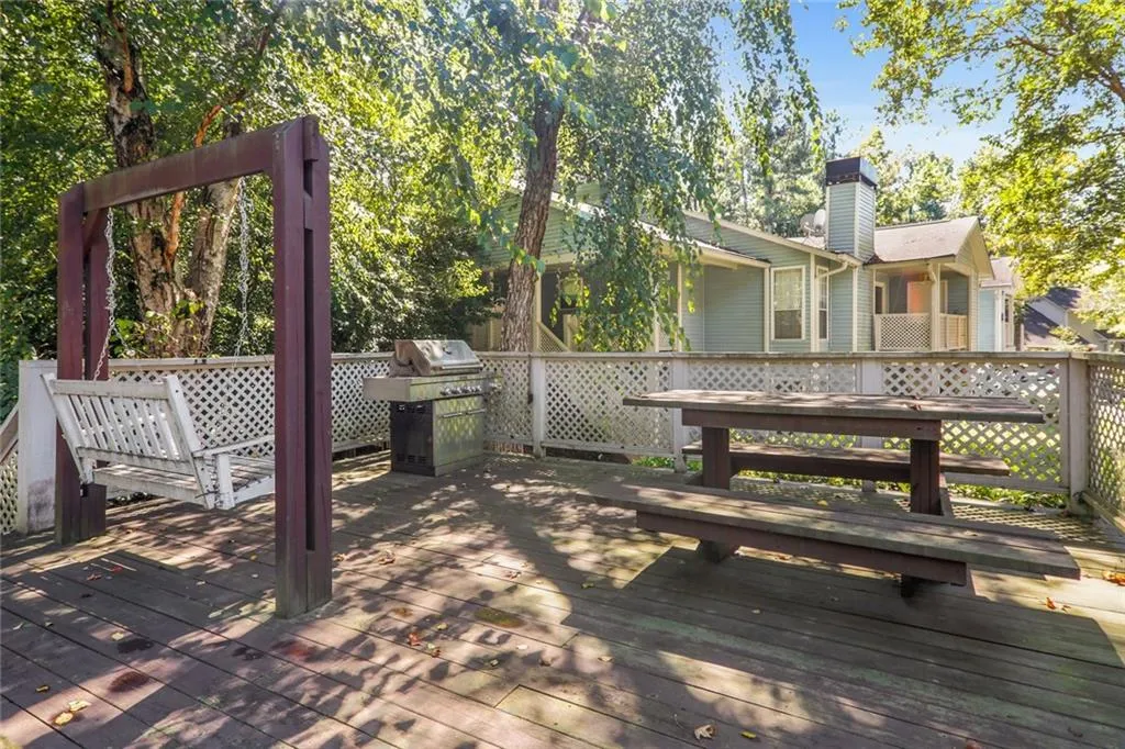 6800 Glenridge Drive Unit 6810g, Sandy Springs, Georgia 30328, 2 Bedrooms Bedrooms, ,3 BathroomsBathrooms,Residential,Sold,6800 Glenridge Drive Unit 6810g,6790150