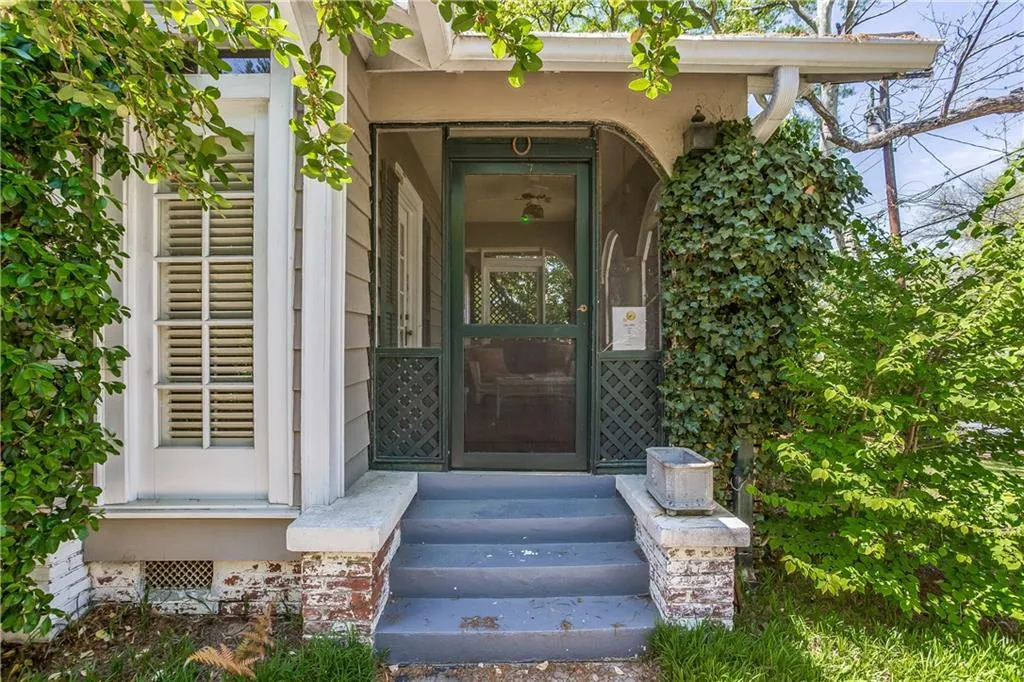 143 Mobile Avenue Ne, Atlanta, Georgia 30305, 2 Bedrooms Bedrooms, ,1 BathroomBathrooms,Residential,Sold,143 Mobile Avenue Ne,5829103