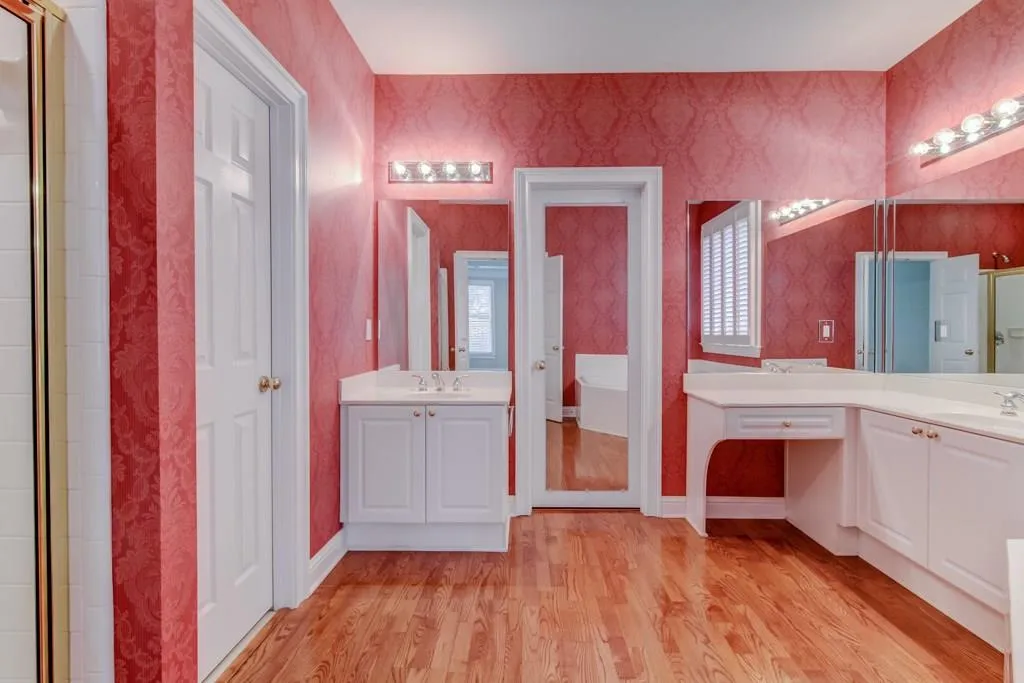 6465 Glen Oaks Lane, Atlanta, Georgia 30328, 4 Bedrooms Bedrooms, ,3 BathroomsBathrooms,Residential,Sold,6465 Glen Oaks Lane,5805615