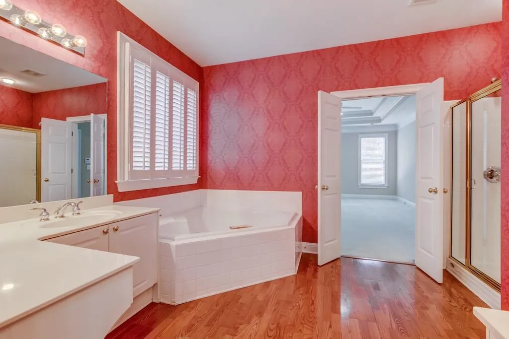 6465 Glen Oaks Lane, Atlanta, Georgia 30328, 4 Bedrooms Bedrooms, ,3 BathroomsBathrooms,Residential,Sold,6465 Glen Oaks Lane,5805615