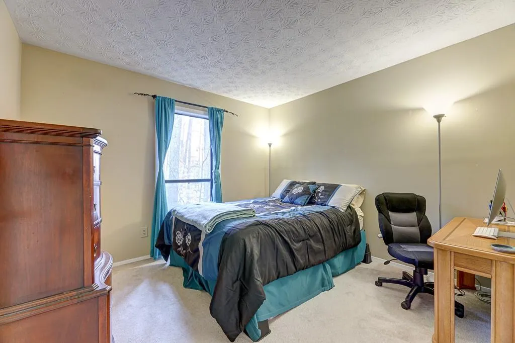 210 Woodcliff Drive, Sandy Springs, Georgia 30350, 2 Bedrooms Bedrooms, ,2 BathroomsBathrooms,Residential,Sold,210 Woodcliff Drive,6831032