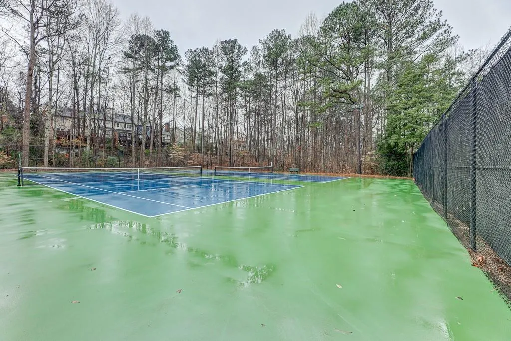 210 Woodcliff Drive, Sandy Springs, Georgia 30350, 2 Bedrooms Bedrooms, ,2 BathroomsBathrooms,Residential,Sold,210 Woodcliff Drive,6831032