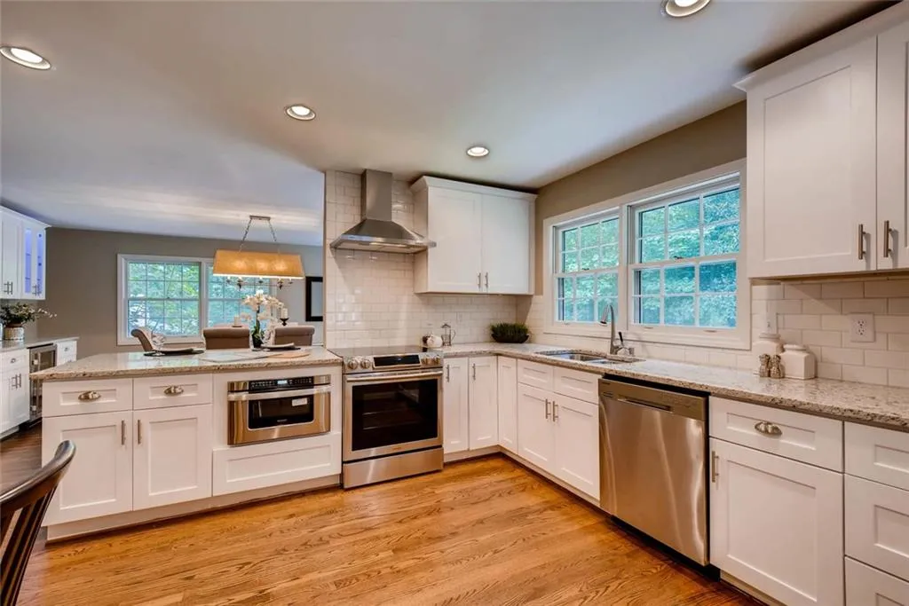 435 Highbrook Drive, Sandy Springs, Georgia 30342, 3 Bedrooms Bedrooms, ,2 BathroomsBathrooms,Residential,Sold,435 Highbrook Drive,5939886