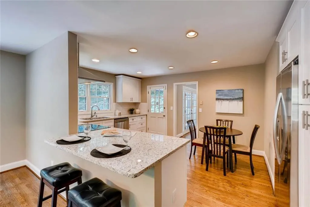 435 Highbrook Drive, Sandy Springs, Georgia 30342, 3 Bedrooms Bedrooms, ,2 BathroomsBathrooms,Residential,Sold,435 Highbrook Drive,5939886