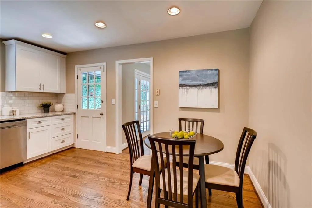 435 Highbrook Drive, Sandy Springs, Georgia 30342, 3 Bedrooms Bedrooms, ,2 BathroomsBathrooms,Residential,Sold,435 Highbrook Drive,5939886