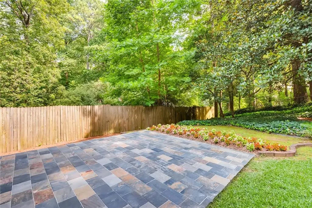 435 Highbrook Drive, Sandy Springs, Georgia 30342, 3 Bedrooms Bedrooms, ,2 BathroomsBathrooms,Residential,Sold,435 Highbrook Drive,5939886