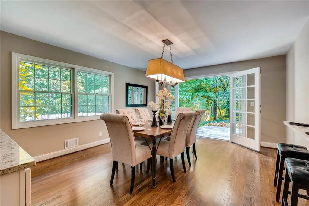 435 Highbrook Drive, Sandy Springs, Georgia 30342, 3 Bedrooms Bedrooms, ,2 BathroomsBathrooms,Residential,Sold,435 Highbrook Drive,5939886