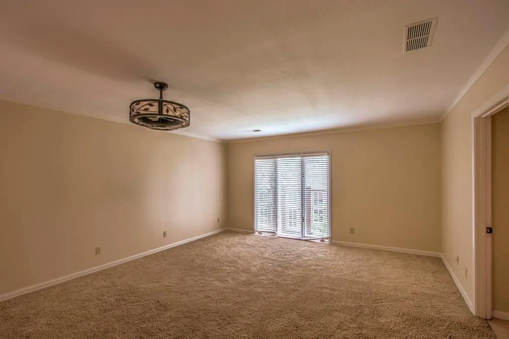 30 Willow Glen Ne, Atlanta, Georgia 30342, 4 Bedrooms Bedrooms, ,4 BathroomsBathrooms,Residential,Sold,30 Willow Glen Ne,5573351