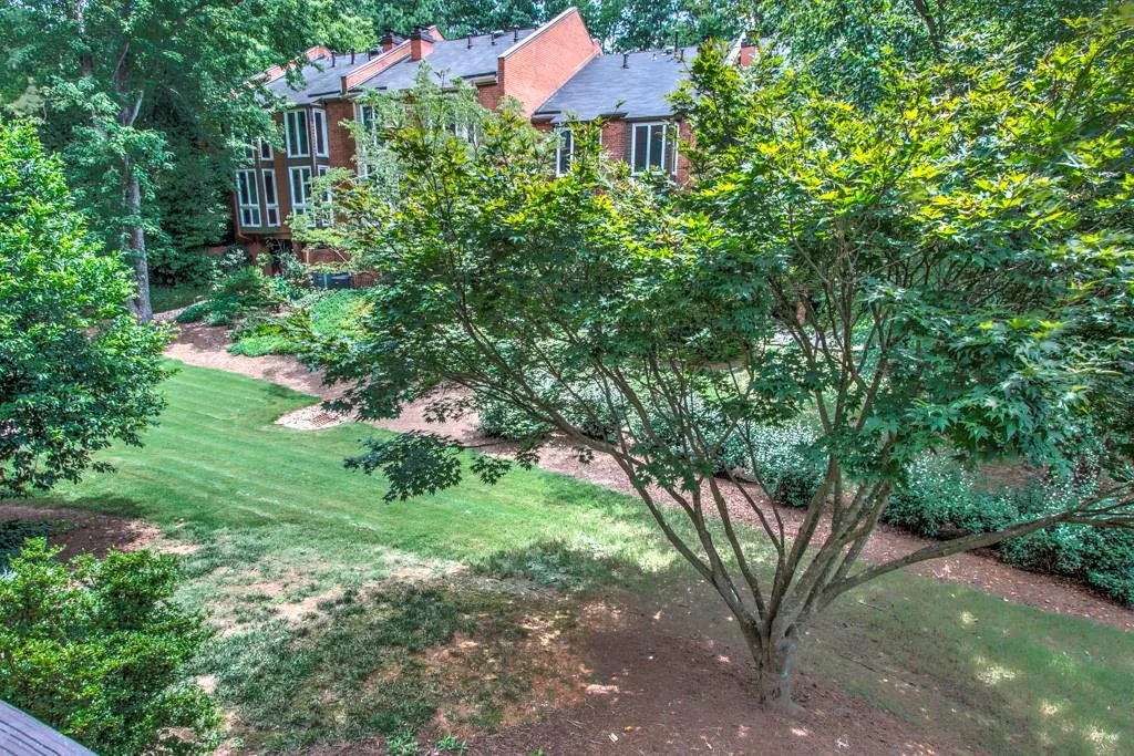 30 Willow Glen Ne, Atlanta, Georgia 30342, 4 Bedrooms Bedrooms, ,4 BathroomsBathrooms,Residential,Sold,30 Willow Glen Ne,5573351
