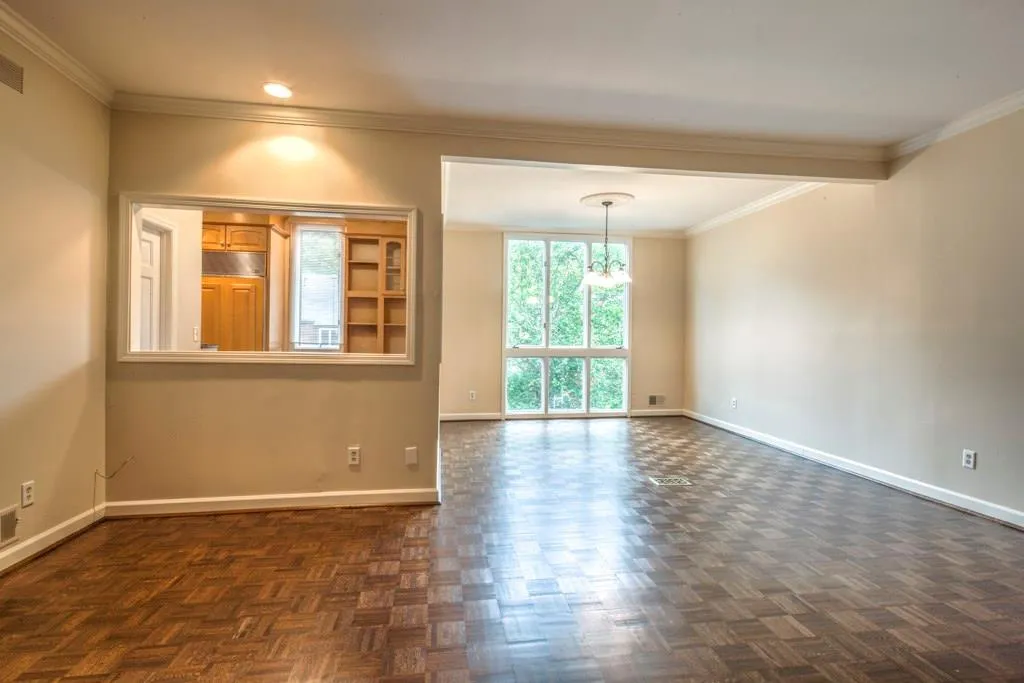 30 Willow Glen Ne, Atlanta, Georgia 30342, 4 Bedrooms Bedrooms, ,4 BathroomsBathrooms,Residential,Sold,30 Willow Glen Ne,5573351