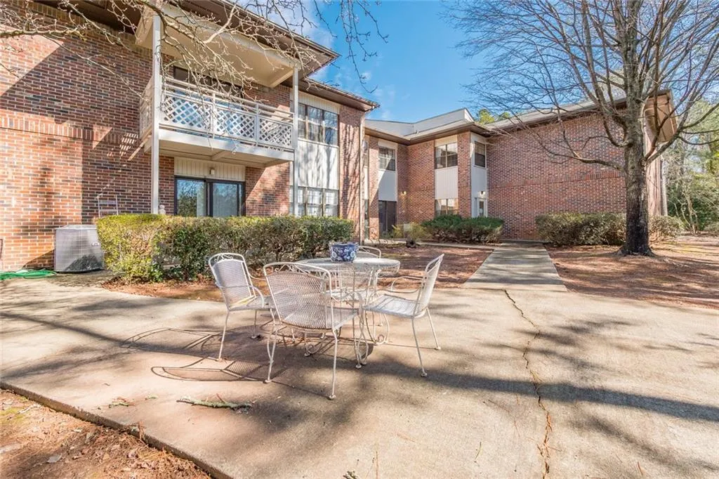 475 Mount Vernon Highway Ne Unit 117a, Sandy Springs, Georgia 30328, 1 Bedroom Bedrooms, ,1 BathroomBathrooms,Residential,Sold,475 Mount Vernon Highway Ne Unit 117a,6944269