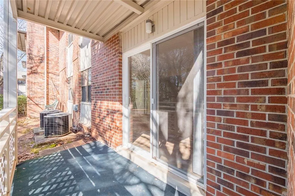 475 Mount Vernon Highway Ne Unit 117a, Sandy Springs, Georgia 30328, 1 Bedroom Bedrooms, ,1 BathroomBathrooms,Residential,Sold,475 Mount Vernon Highway Ne Unit 117a,6944269