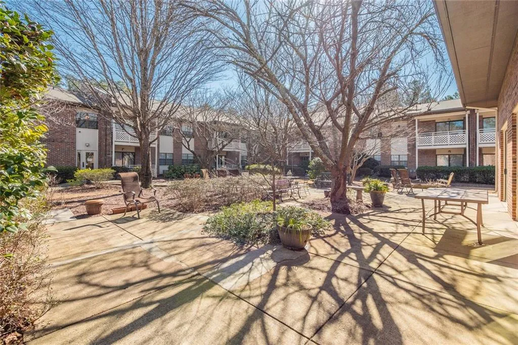 475 Mount Vernon Highway Ne Unit 117a, Sandy Springs, Georgia 30328, 1 Bedroom Bedrooms, ,1 BathroomBathrooms,Residential,Sold,475 Mount Vernon Highway Ne Unit 117a,6944269