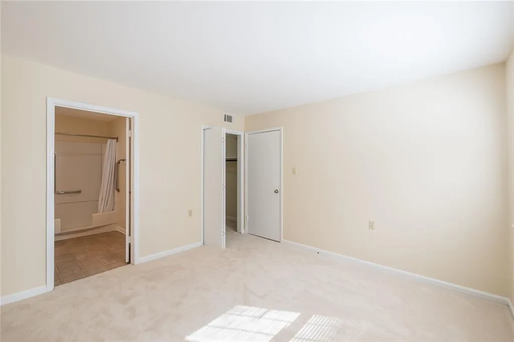 475 Mount Vernon Highway Ne Unit 117a, Sandy Springs, Georgia 30328, 1 Bedroom Bedrooms, ,1 BathroomBathrooms,Residential,Sold,475 Mount Vernon Highway Ne Unit 117a,6944269