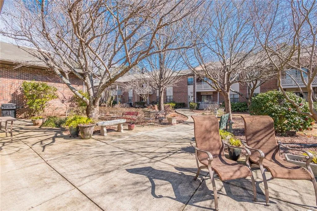 475 Mount Vernon Highway Ne Unit 117a, Sandy Springs, Georgia 30328, 1 Bedroom Bedrooms, ,1 BathroomBathrooms,Residential,Sold,475 Mount Vernon Highway Ne Unit 117a,6944269