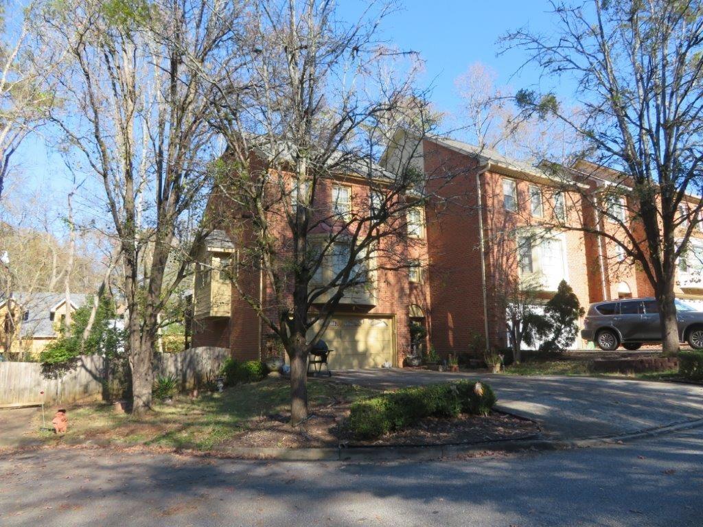 280 Dunwoody Creek Circle, Sandy Springs, Georgia 30350, 2 Bedrooms Bedrooms, ,2 BathroomsBathrooms,Residential,Sold,280 Dunwoody Creek Circle,7317331