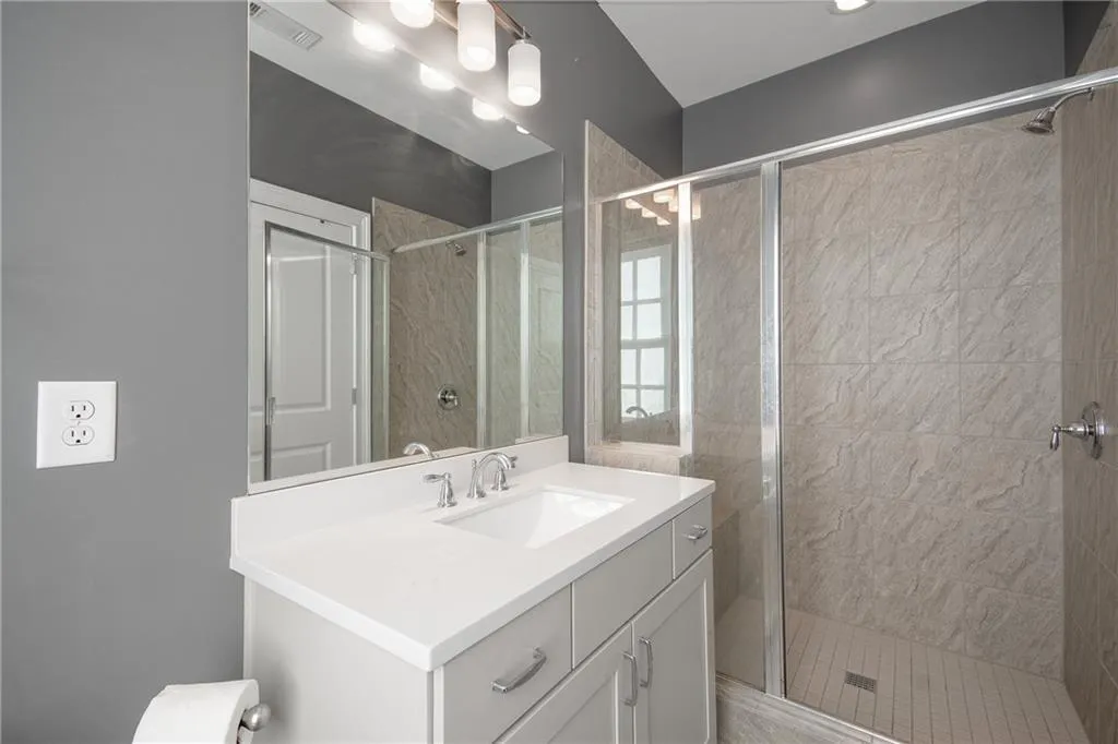 6532 Aria Village Drive, Sandy Springs, Georgia 30328, 3 Bedrooms Bedrooms, ,3 BathroomsBathrooms,Residential,Sold,6532 Aria Village Drive,6798039