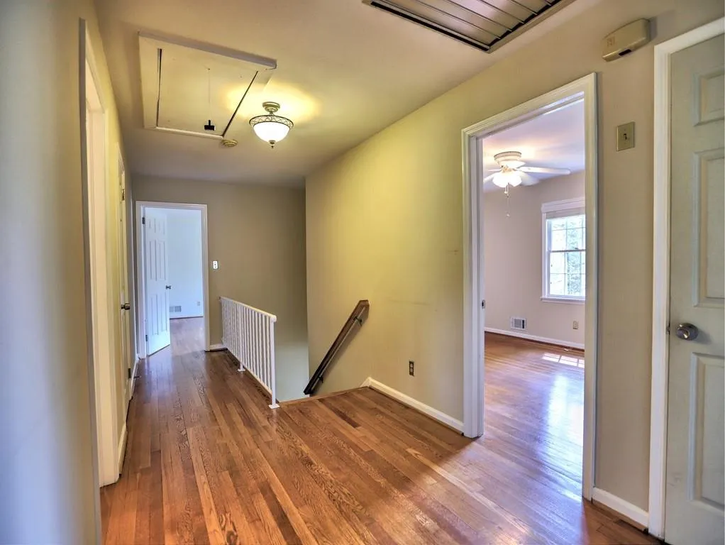 670 Spalding Drive, Sandy Springs, Georgia 30328, 5 Bedrooms Bedrooms, ,3 BathroomsBathrooms,Residential,Sold,670 Spalding Drive,7029651