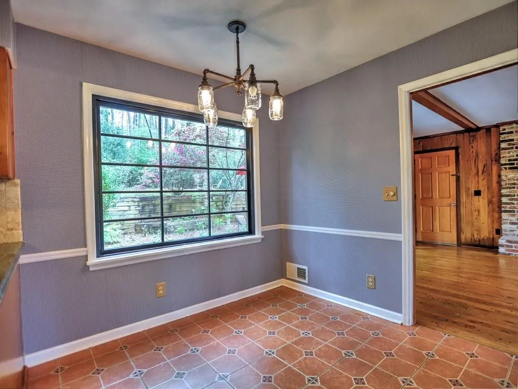 670 Spalding Drive, Sandy Springs, Georgia 30328, 5 Bedrooms Bedrooms, ,3 BathroomsBathrooms,Residential,Sold,670 Spalding Drive,7029651