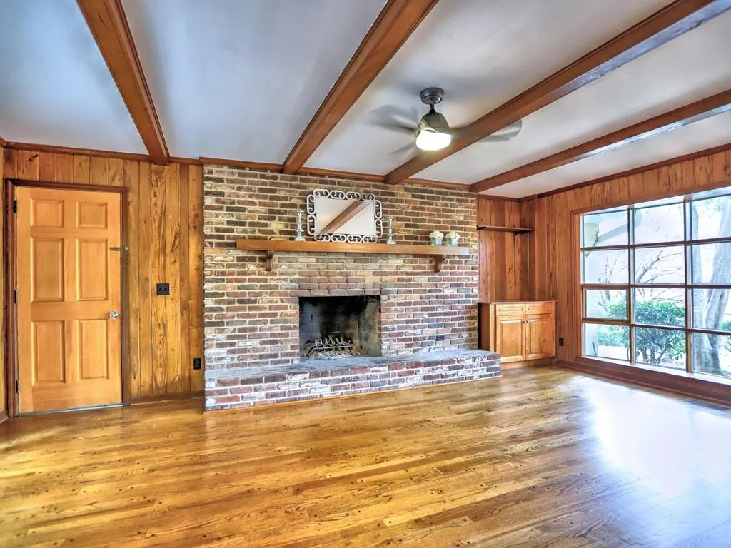 670 Spalding Drive, Sandy Springs, Georgia 30328, 5 Bedrooms Bedrooms, ,3 BathroomsBathrooms,Residential,Sold,670 Spalding Drive,7029651