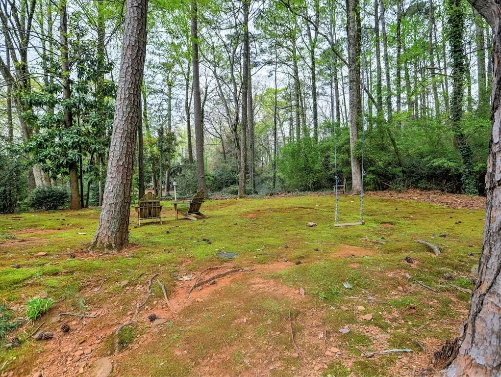 670 Spalding Drive, Sandy Springs, Georgia 30328, 5 Bedrooms Bedrooms, ,3 BathroomsBathrooms,Residential,Sold,670 Spalding Drive,7029651