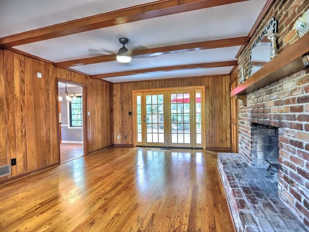 670 Spalding Drive, Sandy Springs, Georgia 30328, 5 Bedrooms Bedrooms, ,3 BathroomsBathrooms,Residential,Sold,670 Spalding Drive,7029651