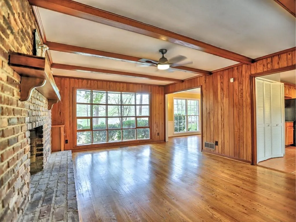 670 Spalding Drive, Sandy Springs, Georgia 30328, 5 Bedrooms Bedrooms, ,3 BathroomsBathrooms,Residential,Sold,670 Spalding Drive,7029651