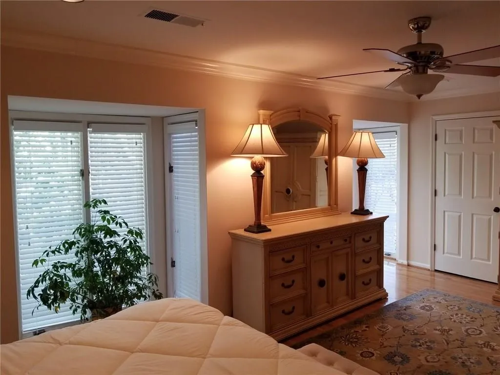 57 Willow Glen Ne, Atlanta, Georgia 30342, 3 Bedrooms Bedrooms, ,2 BathroomsBathrooms,Residential,Sold,57 Willow Glen Ne,5952824