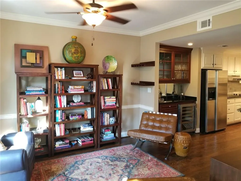 57 Willow Glen Ne, Atlanta, Georgia 30342, 3 Bedrooms Bedrooms, ,2 BathroomsBathrooms,Residential,Sold,57 Willow Glen Ne,5952824