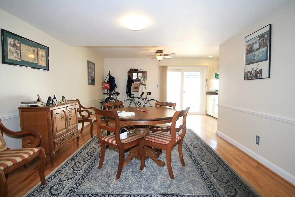 7118 Stonington Drive Unit 7118, Sandy Springs, Georgia 30328, 3 Bedrooms Bedrooms, ,2 BathroomsBathrooms,Residential,Sold,7118 Stonington Drive Unit 7118,5835751