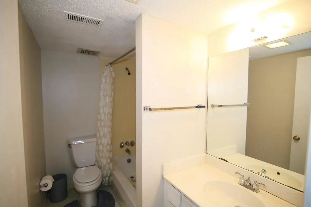 7118 Stonington Drive Unit 7118, Sandy Springs, Georgia 30328, 3 Bedrooms Bedrooms, ,2 BathroomsBathrooms,Residential,Sold,7118 Stonington Drive Unit 7118,5835751