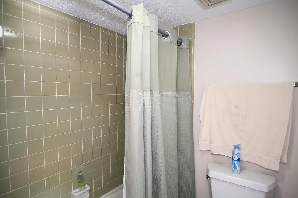 7118 Stonington Drive Unit 7118, Sandy Springs, Georgia 30328, 3 Bedrooms Bedrooms, ,2 BathroomsBathrooms,Residential,Sold,7118 Stonington Drive Unit 7118,5835751