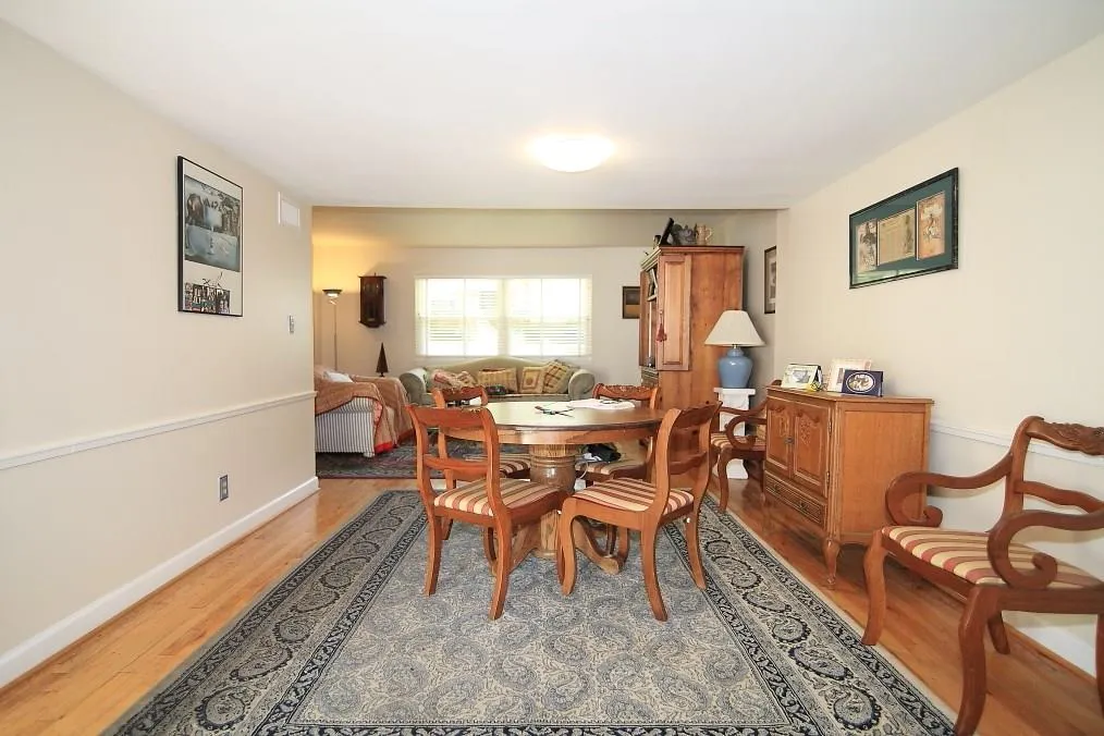 7118 Stonington Drive Unit 7118, Sandy Springs, Georgia 30328, 3 Bedrooms Bedrooms, ,2 BathroomsBathrooms,Residential,Sold,7118 Stonington Drive Unit 7118,5835751