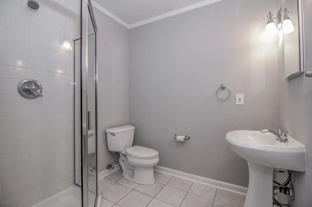 6520 Roswell Road Unit 30, Atlanta, Georgia 30328, 2 Bedrooms Bedrooms, ,2 BathroomsBathrooms,Residential,Sold,6520 Roswell Road Unit 30,6809417