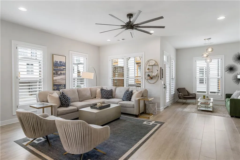 4342 Parkside Place, Atlanta, Georgia 30342, 3 Bedrooms Bedrooms, ,3 BathroomsBathrooms,Residential,Sold,4342 Parkside Place,7175020