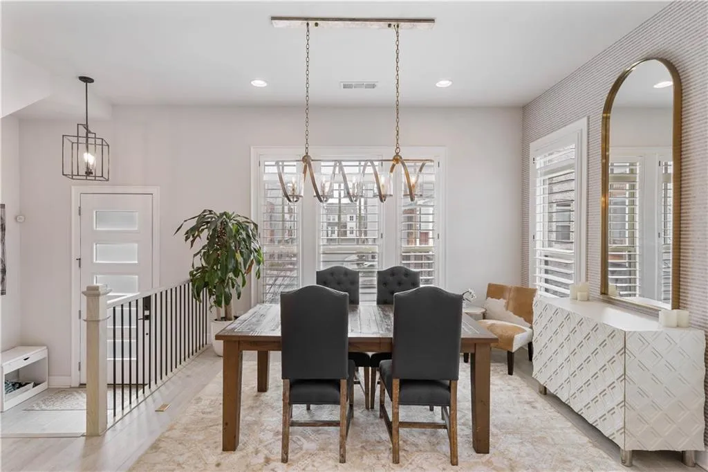 4342 Parkside Place, Atlanta, Georgia 30342, 3 Bedrooms Bedrooms, ,3 BathroomsBathrooms,Residential,Sold,4342 Parkside Place,7175020