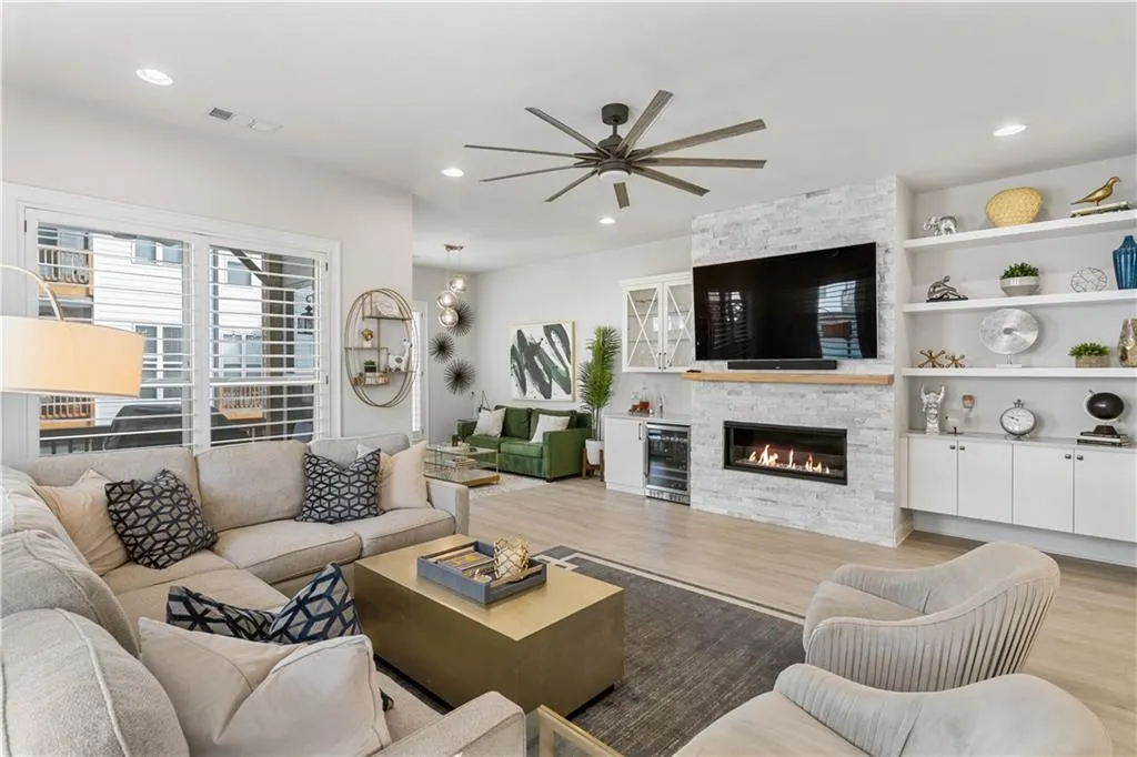 4342 Parkside Place, Atlanta, Georgia 30342, 3 Bedrooms Bedrooms, ,3 BathroomsBathrooms,Residential,Sold,4342 Parkside Place,7175020