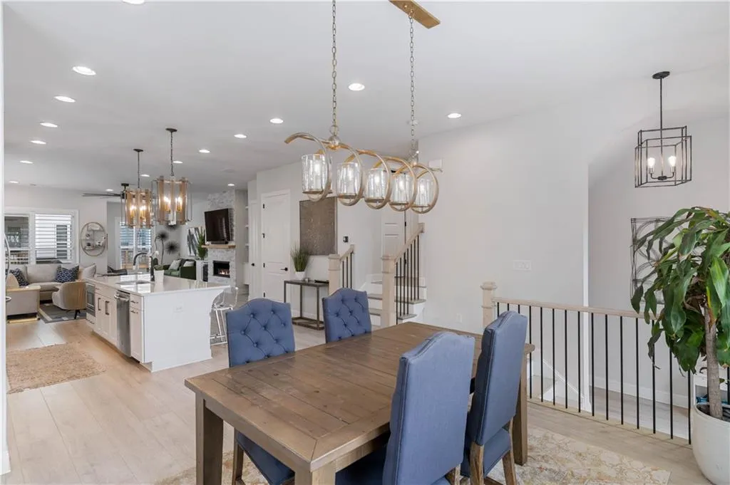 4342 Parkside Place, Atlanta, Georgia 30342, 3 Bedrooms Bedrooms, ,3 BathroomsBathrooms,Residential,Sold,4342 Parkside Place,7175020